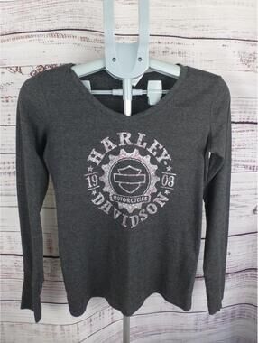 Harley-Davidson Women's Gray Long Sleeve V-Neck T-Shirt Thumbholes Size S - K5